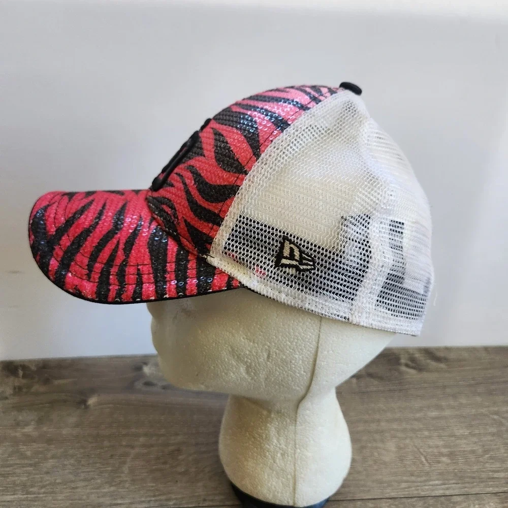 San Diego Padres New Era 9Forty Youth Snapback Baseball Hat Cap Pink Tiger
